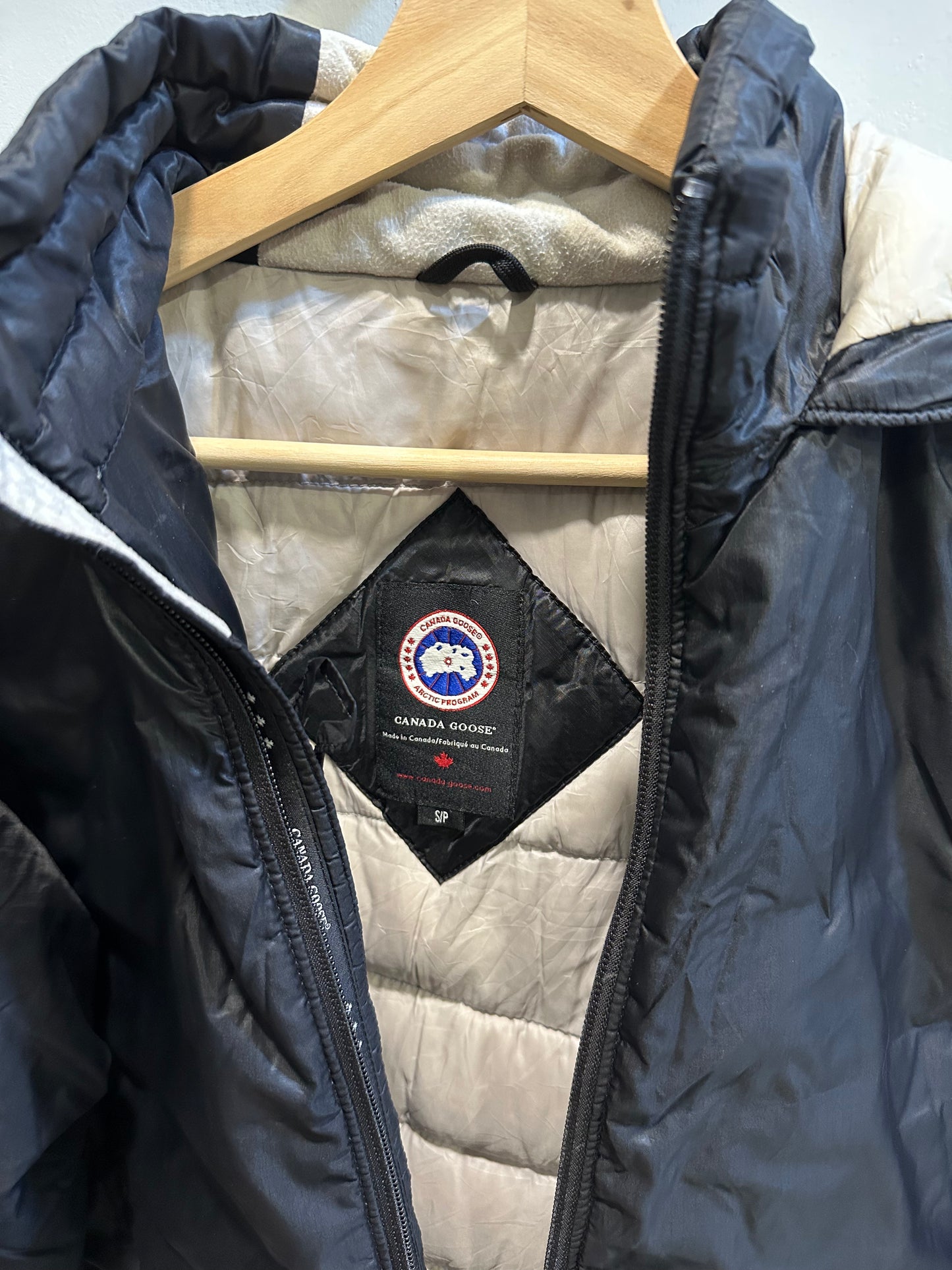 Vintage early 2000's Canda Goose Puffer long jacket