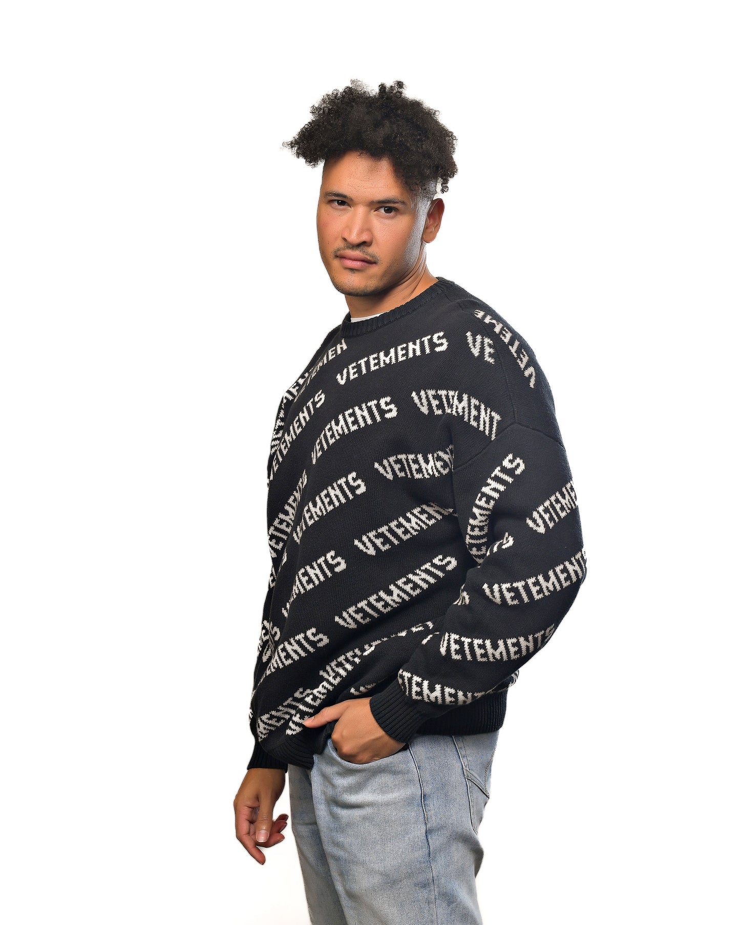 Vetements Monogram Logo Knitted Sweater