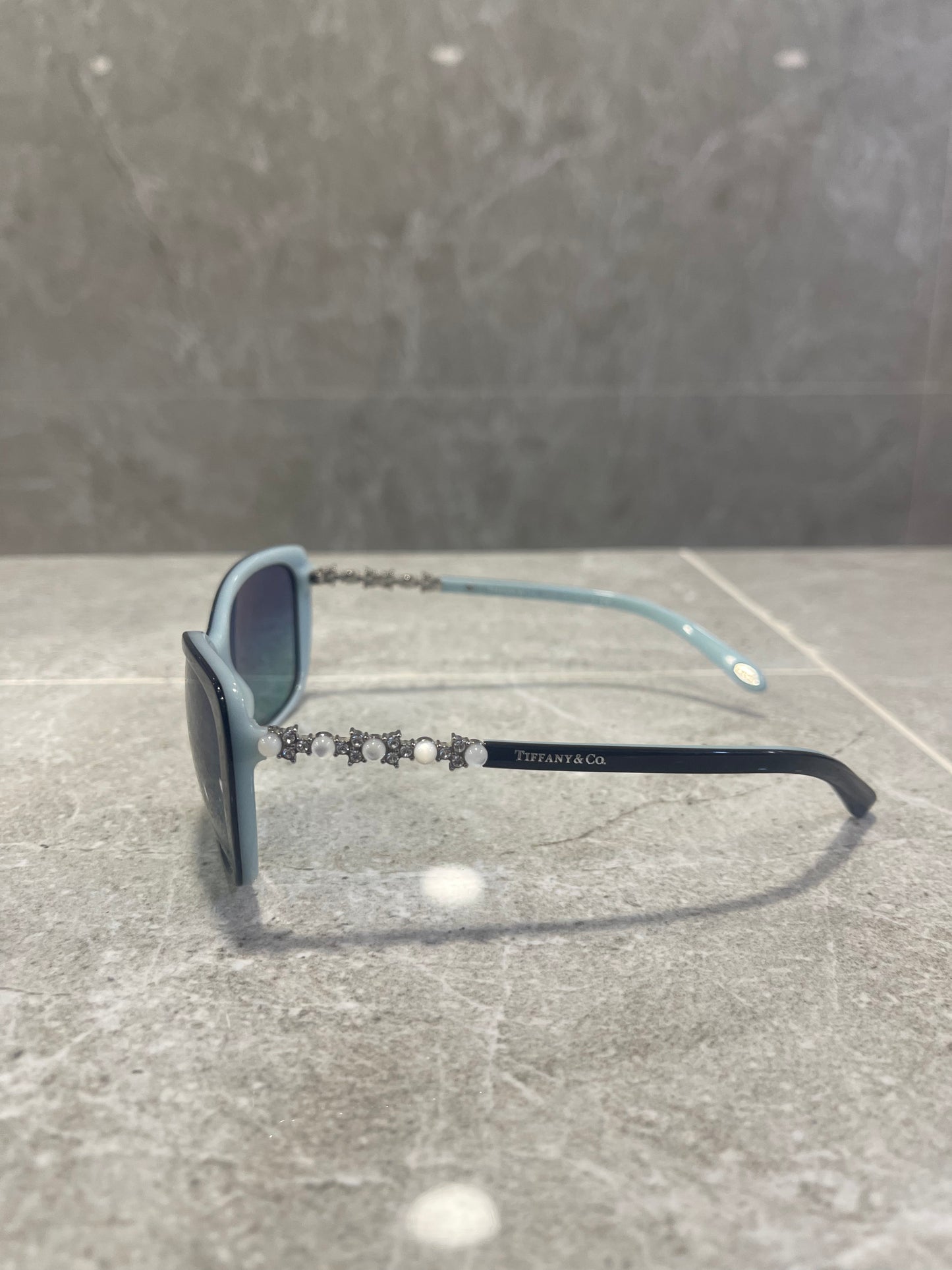 2020 Tiffany & Co. Blue tinted Glasses