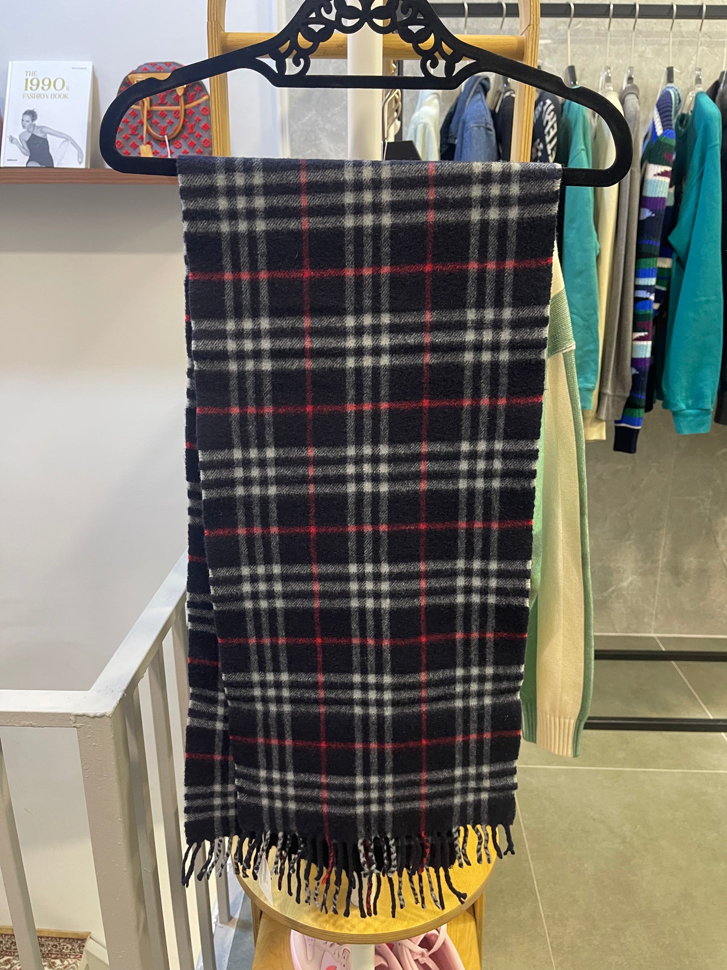 Vintage 90's Burberry Nova Check 100% Cashmere Scarf in Navy