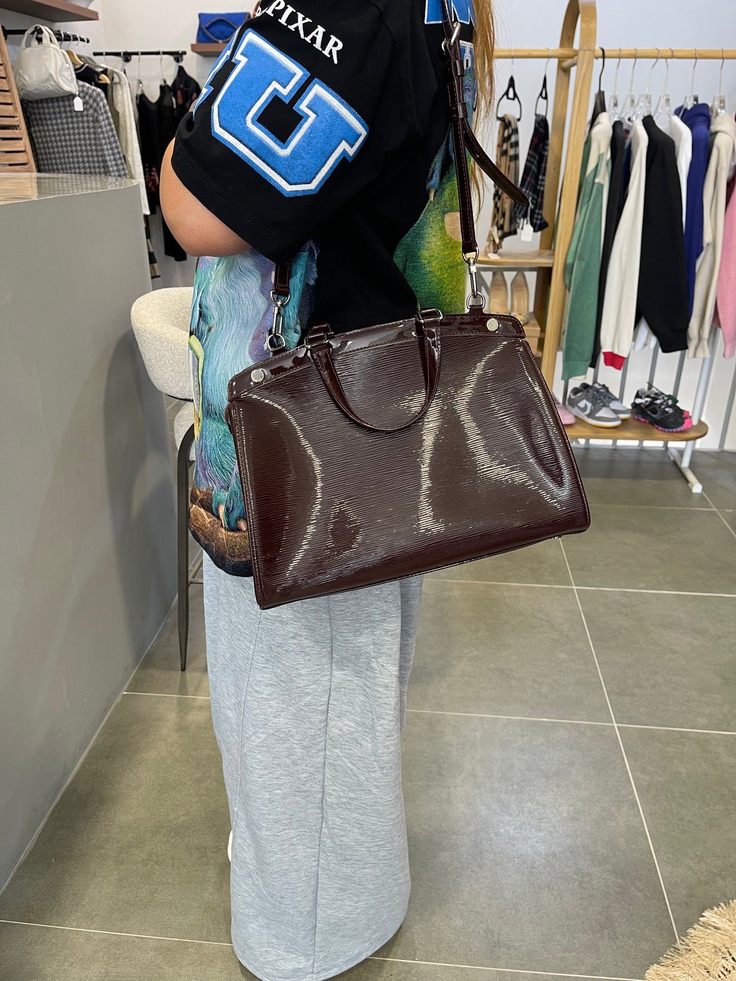 2012 LV Brea Handbag Epic Leather MM Tote Bag in Burgundy
