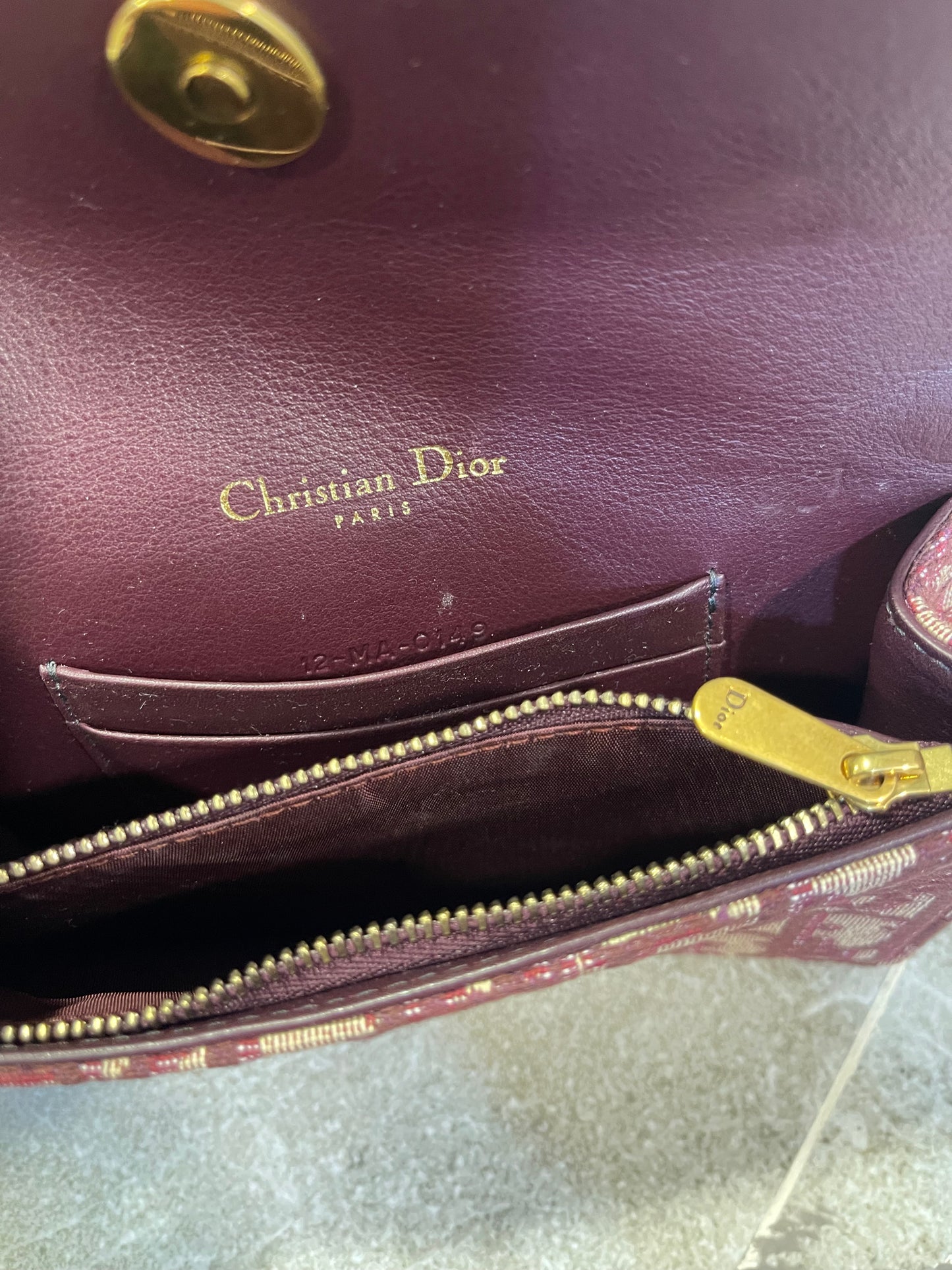 2019 Dior Saddle Wallet on Belt in maroon