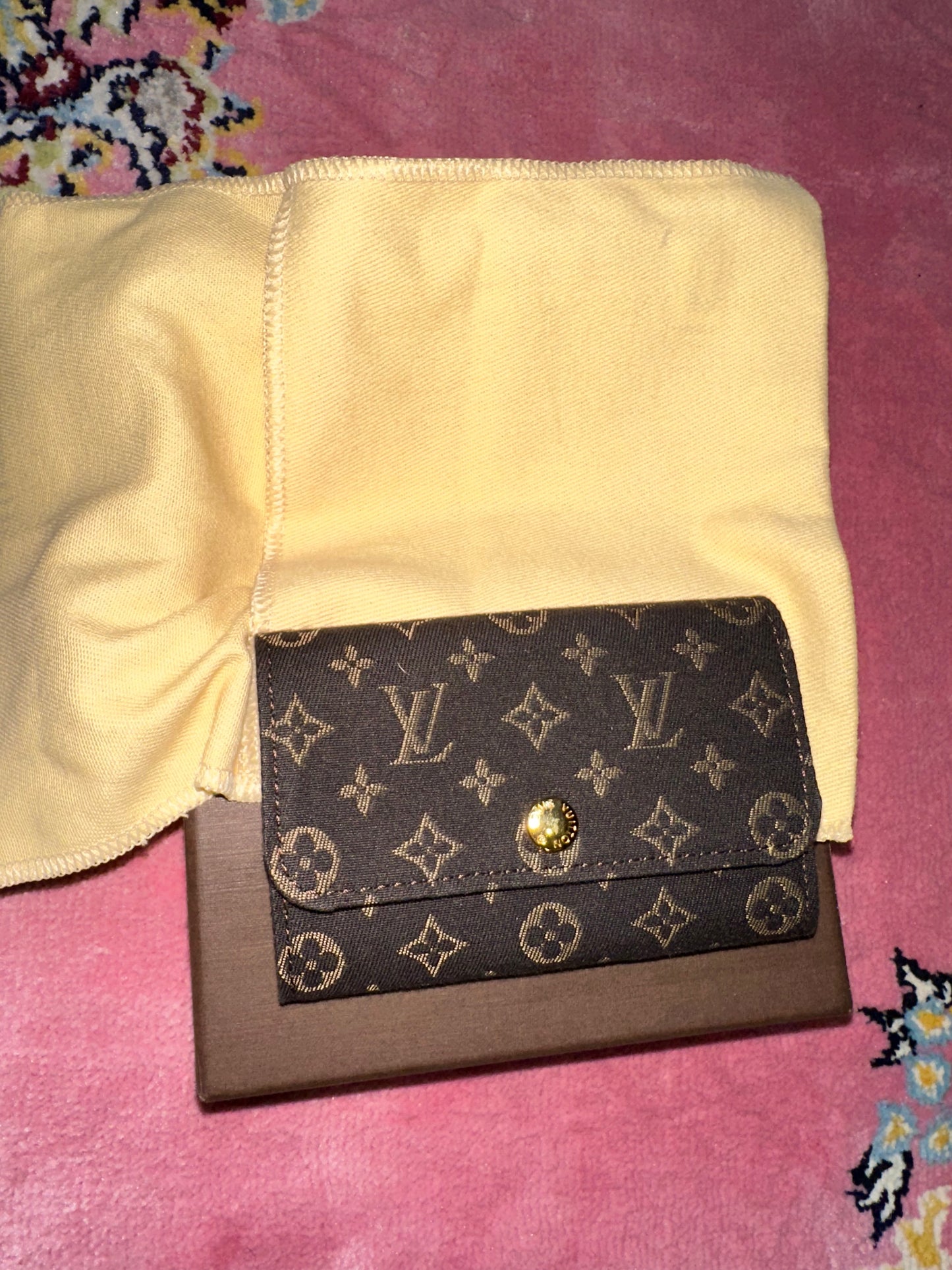 Vintage mid 2000's Mini Lin Monogram Keyholder