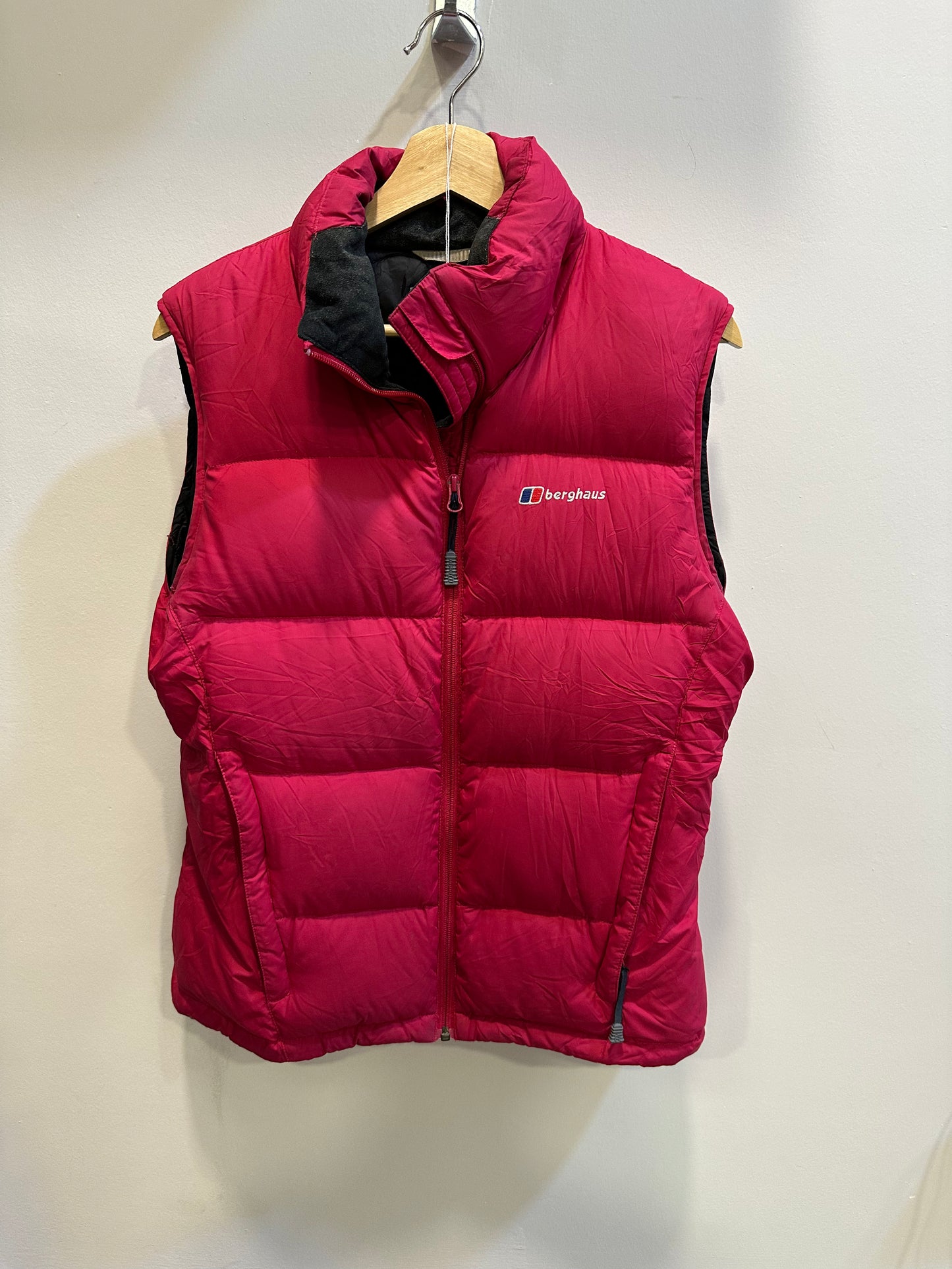 vintage early to mid 90's Berghaus "Bodywarmer" Puffer Gilet Magenta