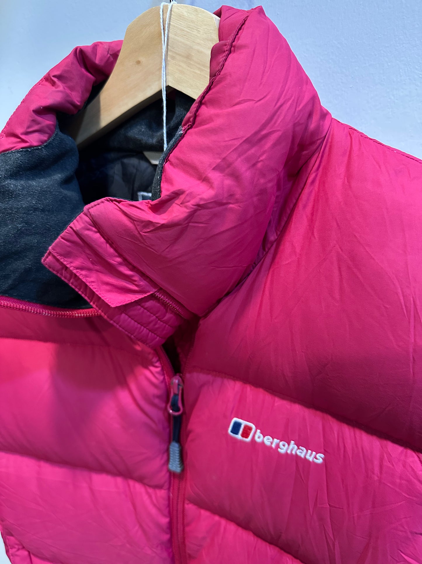 vintage early to mid 90's Berghaus "Bodywarmer" Puffer Gilet Magenta