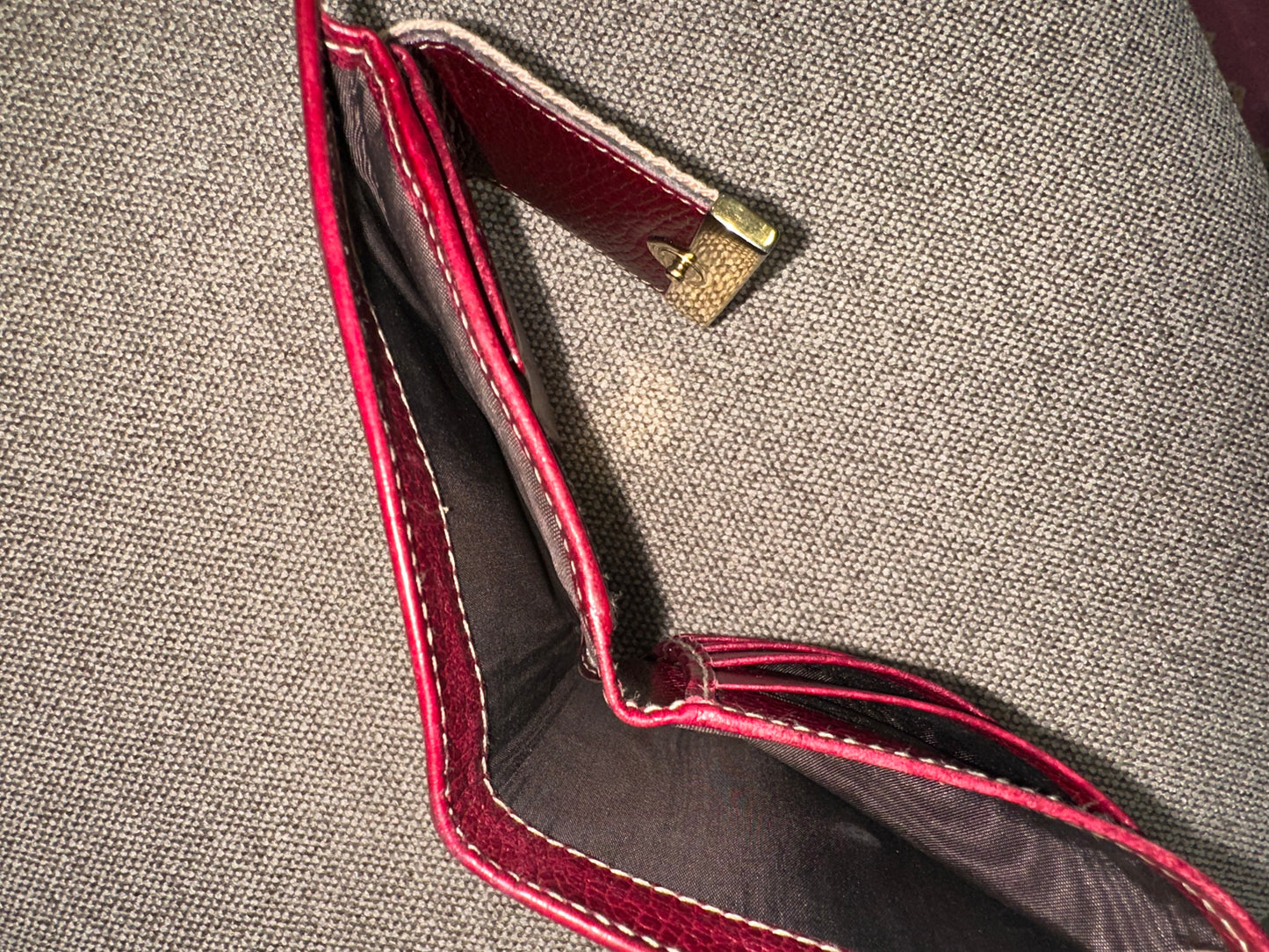 Vintage Gucci Red Bifold Wallet