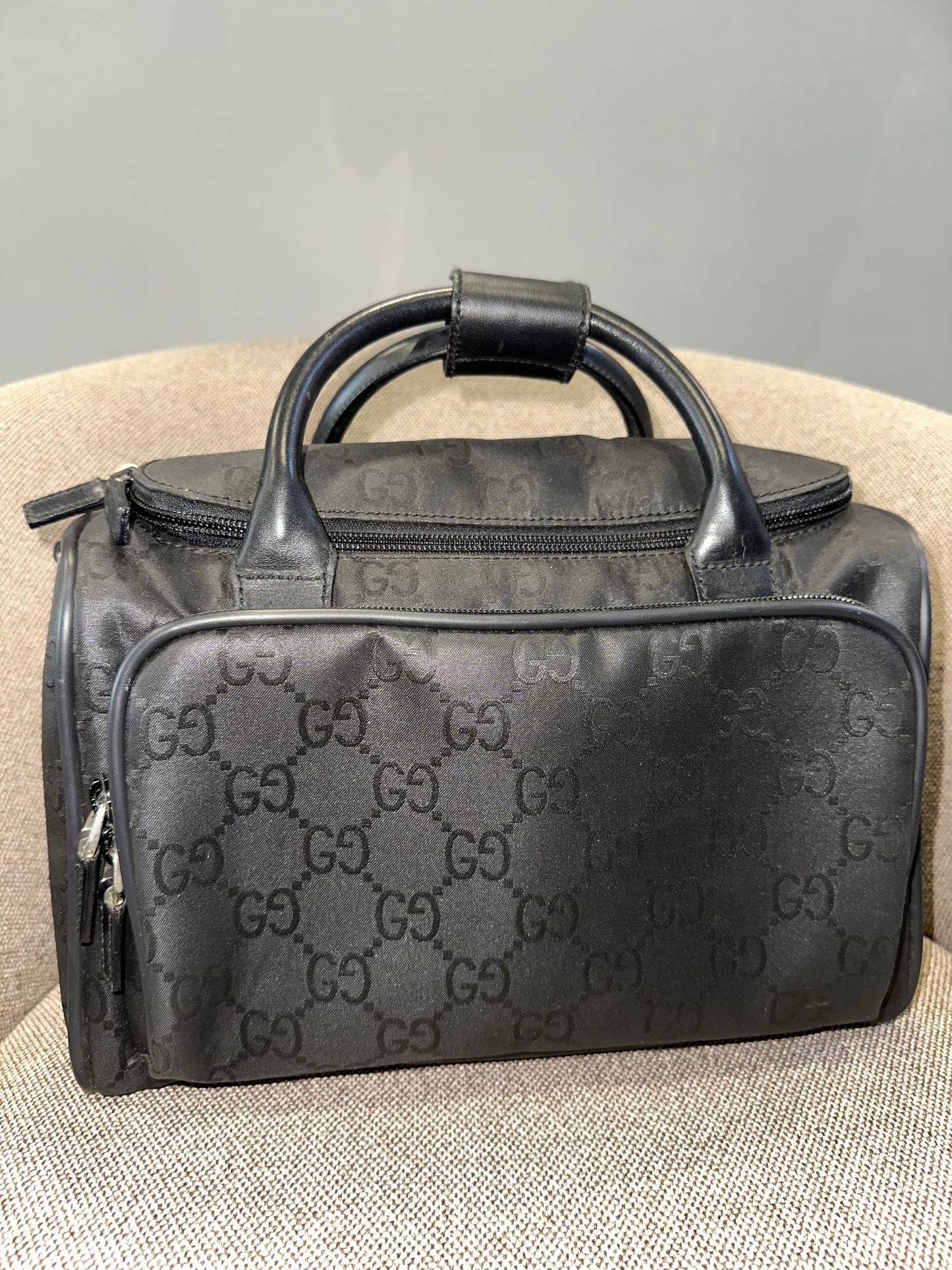 Vintage Gucci Black Boston/Camera bag (no strap)